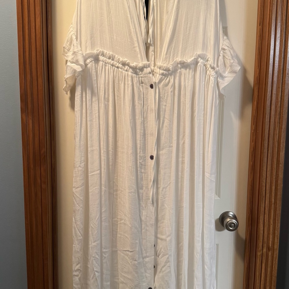 Maternity photo shoot White Button-Down Maxi Dress